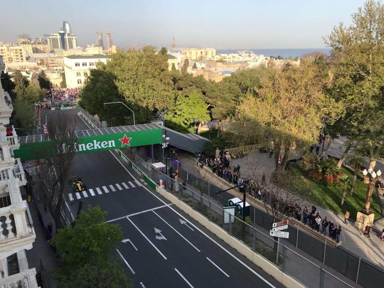 Gates Of Baku Apartment Luaran gambar